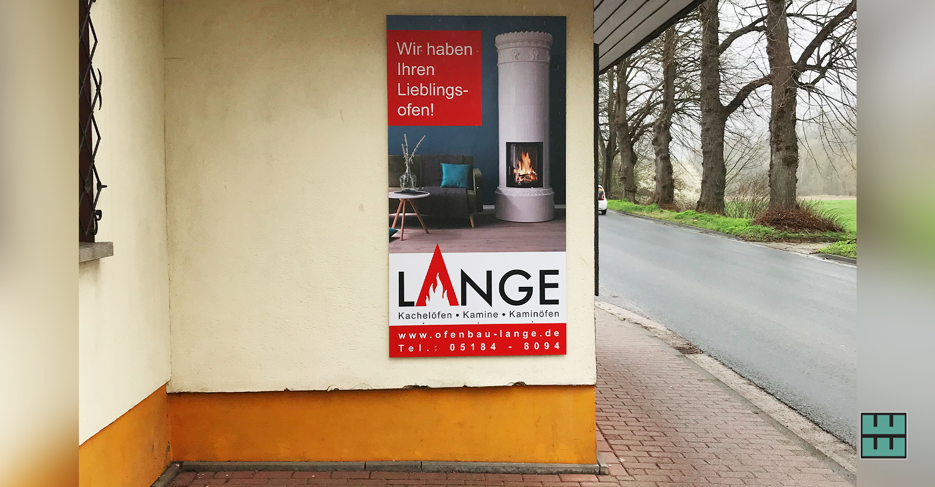 Auch Ofenbau Lange hat neue Schilder erhalten. Weber Werbung hat den Druck sowie die Montage übernommen.
